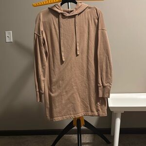 TAN OVERSIZED HOODIE